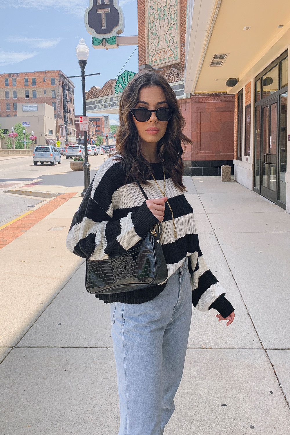 The 90’s Shoulder Bag is Back! How to Wear + Where to Buy