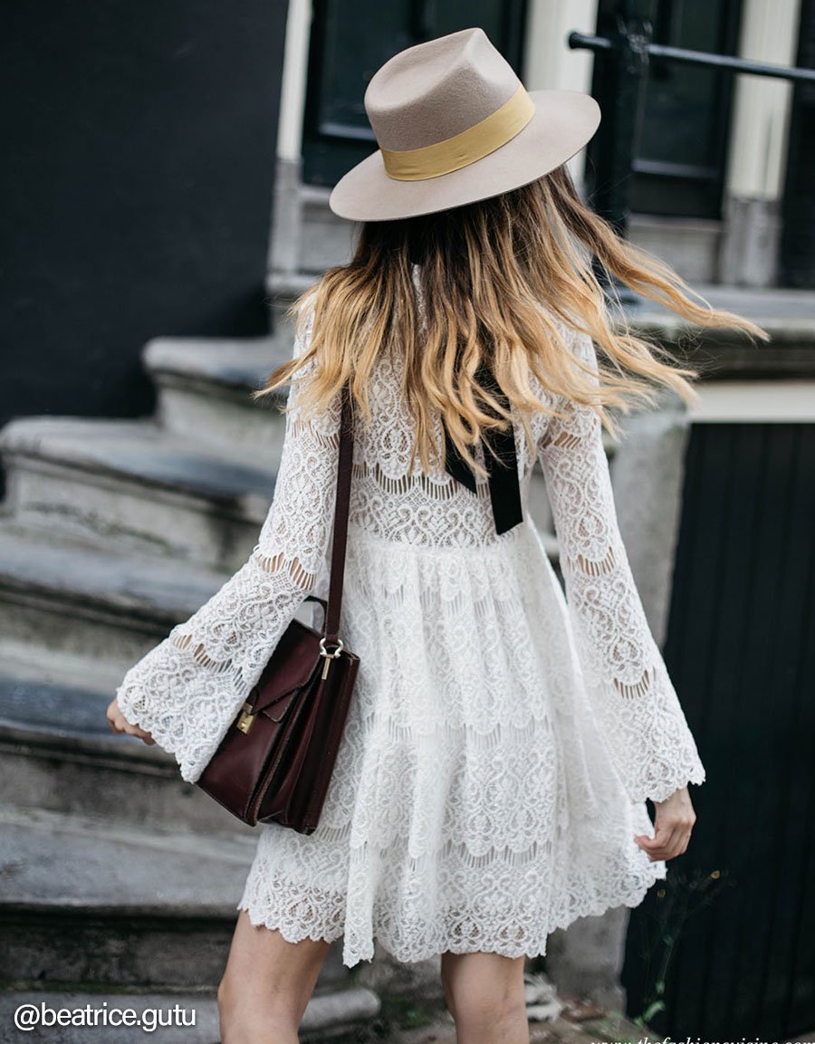 Best Shoes to Wear With a Lace Dress